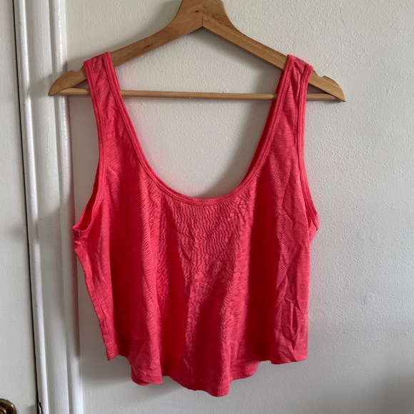 NWOT Beyond Yoga Well Traveled Tank - Coral Glow size M - Picture 2 of 5